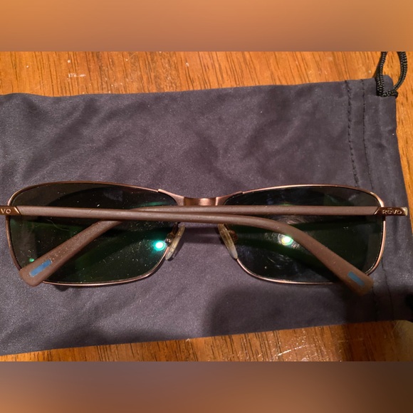 Revo Decoy Polarized Sunglasses - Picture 2 of 5